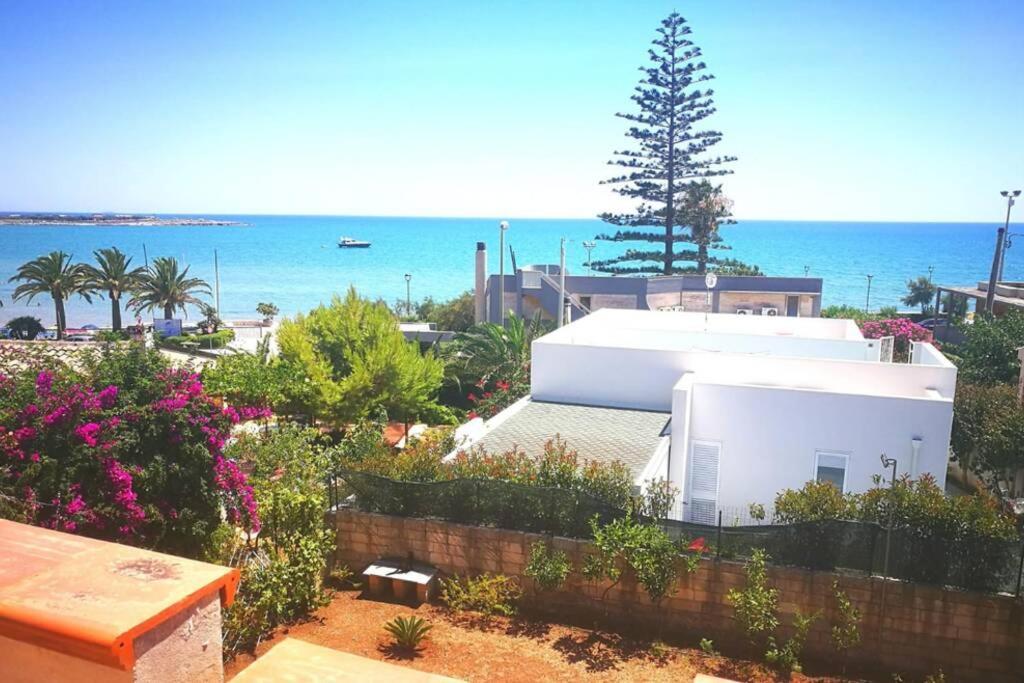 A... Mare Sicilia Villa Marina di Modica Luaran gambar